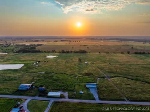 8 N 3990 Rd, Dewey, OK, 74029 | Card Image