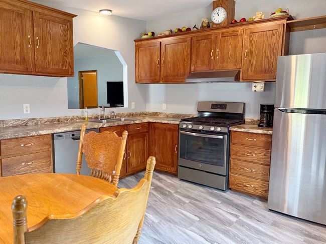 10472 N Athey Ave, House other with 3 bedrooms, 2 bathrooms and null parking in Harrison MI | Image 9