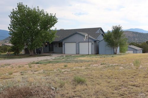5 Cory Ln, Florence, CO, 81226-9585 | Card Image