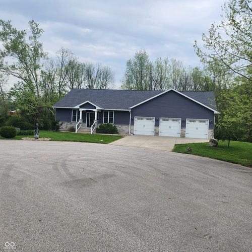 5415 S Chalmers Ct, Bloomington, IN, 47403-8836 | Card Image