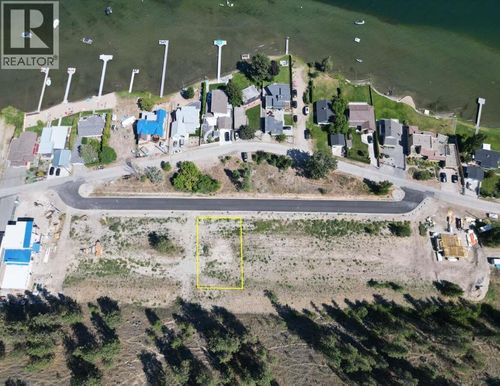 {{alt}} | Card Image