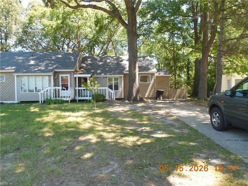 5627 Parish Ln, Portsmouth, VA, 23703-1538 | Card Image