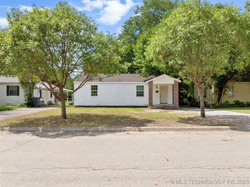 1624 7th Ave Nw, Ardmore, OK, 73401-2311 | Card Image