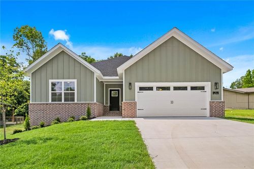 4 Argyll Cir, Bella Vista, AR, 72715-2906 | Card Image