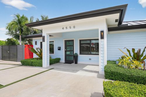 4550 Ne 3rd Ave, Oakland Park, FL, 33334-6013 | Card Image