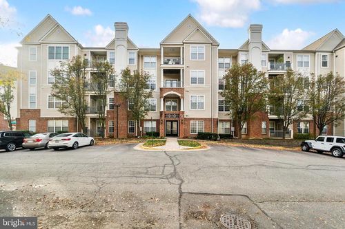 2102-3015 Nicosh Circle, FALLS CHURCH, VA, 22042 | Card Image