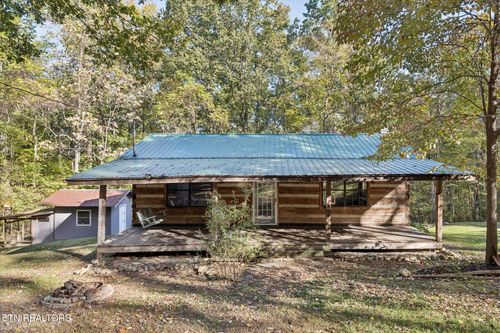 5220 Gann Ln, Strawberry Plains, TN, 37871-1610 | Card Image