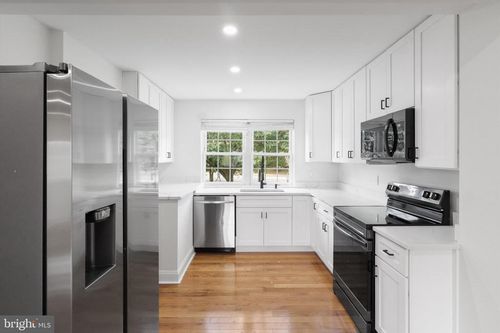 7414 Pohick Rd, LORTON, VA, 22079-1518 | Card Image