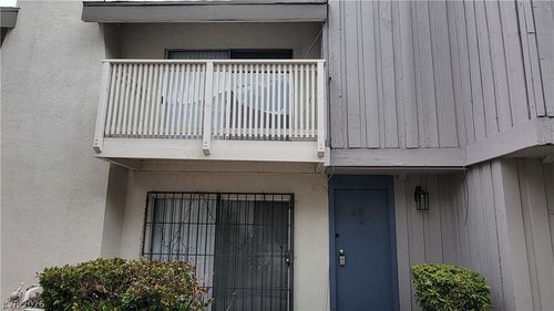 638 Brookway Ln, Las Vegas, NV, 89169-3762 | Card Image