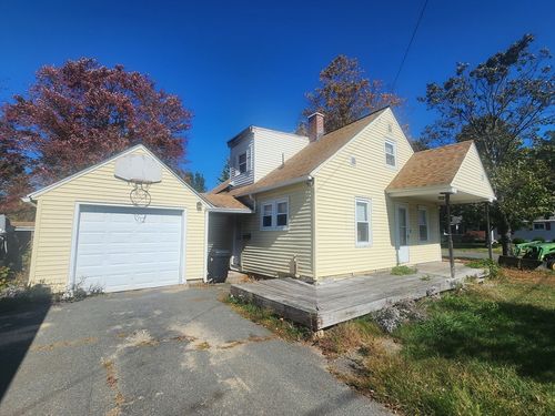 2 Alice St, Turners Falls, MA, 01376-2251 | Card Image