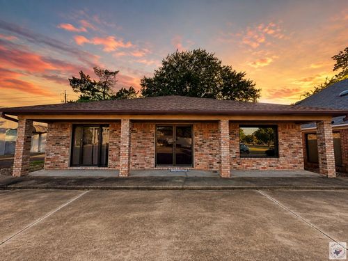 815 Main Street, Texarkana, TX, 75501 | Card Image