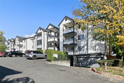 b103-10824 Se 170th Street, Renton, WA, 98055 | Card Image