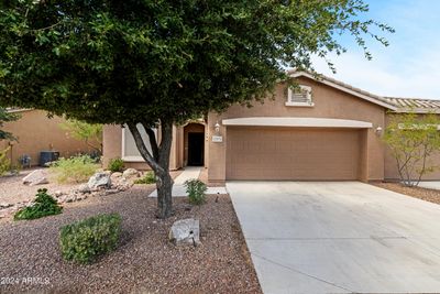 42076 W Miller Lane, Home with 2 bedrooms, 2 bathrooms and null parking in Maricopa AZ | Image 1