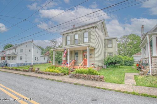 518 W Main St, Weatherly, PA, 18255-1025 | Card Image