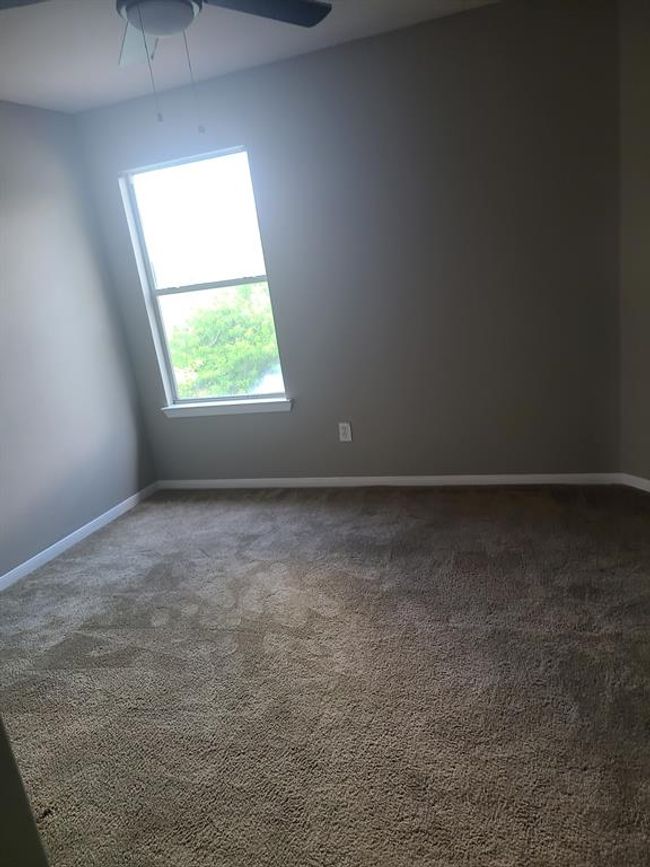 1411 Heath Cote Ln, House other with 4 bedrooms, 3 bathrooms and 2 parking in Houston TX | Image 10