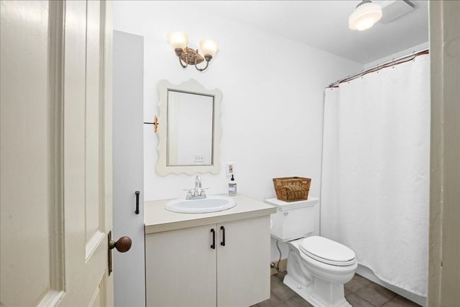 C - 10 N Main St, Condo with 2 bedrooms, 1 bathrooms and 2 parking in Williamsburg MA | Image 19