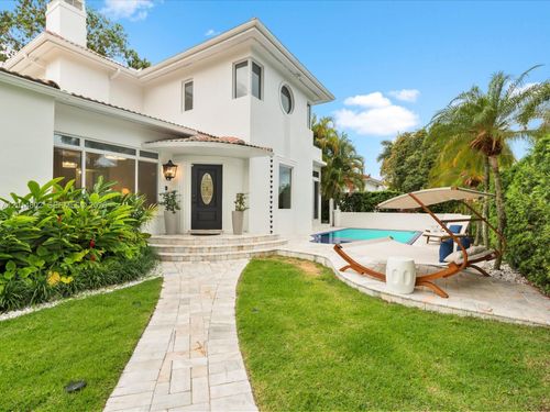 1-825 Sw 23rd Rd, Miami, FL, 33129-1933 | Card Image