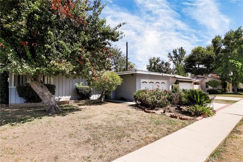 5914 Colbath Ave, Van Nuys, CA, 91401-4326 | Card Image