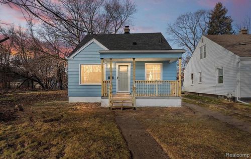 19711 Chapel St, Detroit, MI, 48219-1907 | Card Image