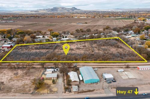 6 Roberts Cir, Los Lunas, NM, 87031-8205 | Card Image
