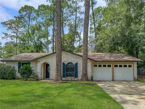 115 Spruce Cir, Slidell, LA, 70458-1117 | Card Image