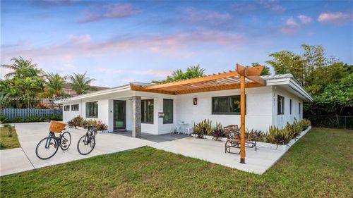 201 Ne 26th Ave, Pompano Beach, FL, 33062-4833 | Card Image