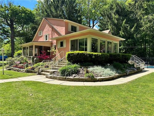 1427 Highway 3 E, Dunnville, ON, N1A2W2 | Card Image