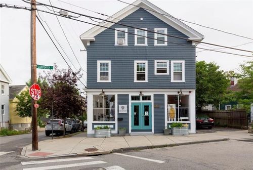2r-186 Carpenter St, Providence, RI, 02903-3047 | Card Image