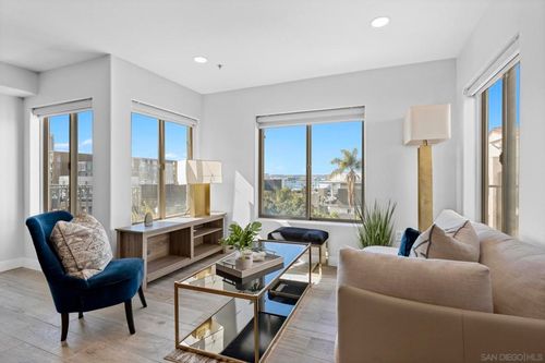 409-801 W Hawthorn St, San Diego, CA, 92101 | Card Image