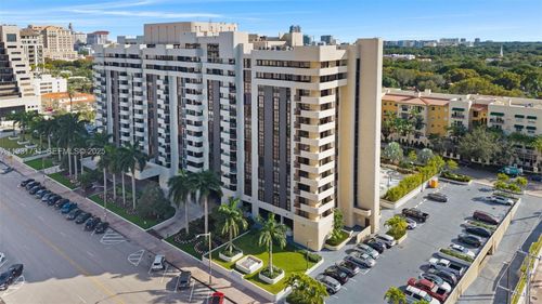 apt-510-600 Biltmore Way, Coral Gables, FL, 33134-7530 | Card Image