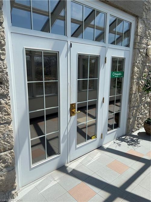 cs1-150 Water St S, Cambridge, ON, N1R3E2 | Card Image