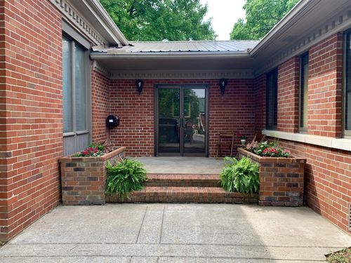 425 S Water Ave, GALLATIN, TN, 37066-3310 | Card Image