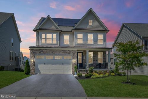 8516 Silver Laurel Ln, FREDERICK, MD, 21704-1705 | Card Image