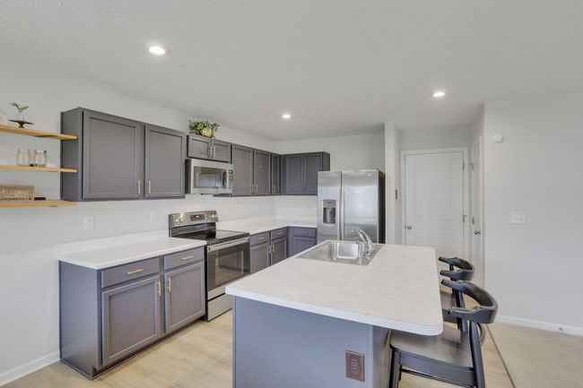 8568 Gable Loop, Condo with 4 bedrooms, 3 bathrooms and null parking in Canal Winchester OH | Image 16