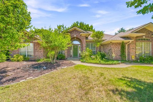 308 Tanglewood Trl, Stephenville, TX, 76401-1624 | Card Image