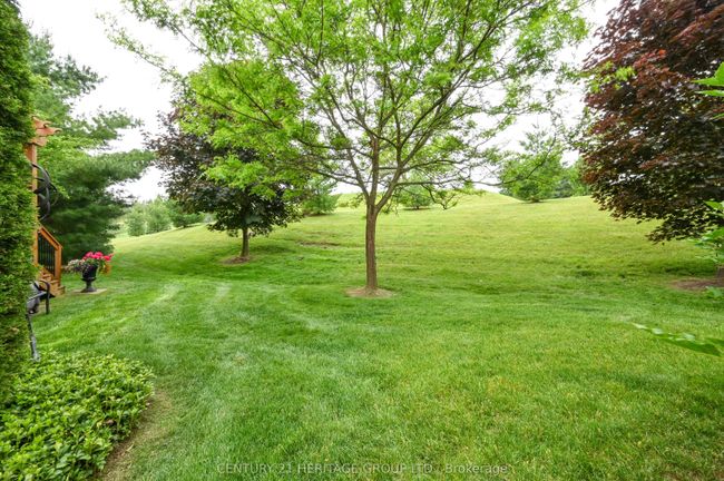 2 - 10 Zimmerman Dr, Condo with 3 bedrooms, 3 bathrooms and 1 parking in Caledon ON | Image 7