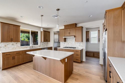 3521 Ruston Ln, Napa, CA, 94558-2643 | Card Image
