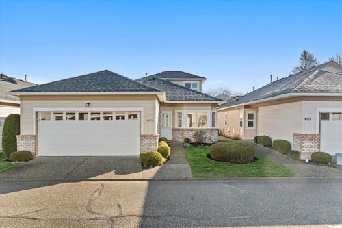 106-8485 Young Rd, Chilliwack, BC, V2P7Y7 | Card Image