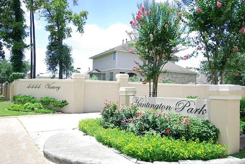 1311-4444 Victory Dr, Houston, TX, 77088-7241 | Card Image