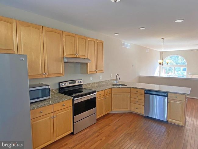 16 Thomas Ln N, Townhouse with 2 bedrooms, 3 bathrooms and null parking in Newark DE | Image 8