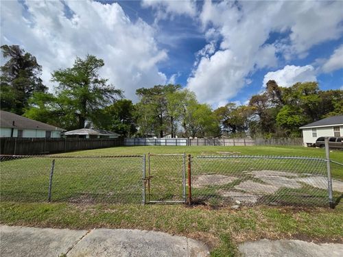 4528 Flake Ave, New Orleans, LA, 70127-4012 | Card Image