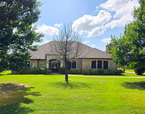 1921 Willow Bend Dr, Oak Leaf, TX, 75154-3871 | Card Image