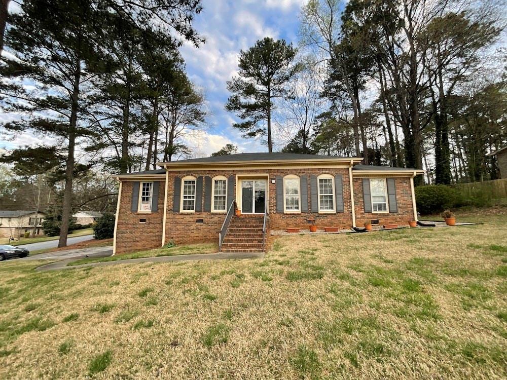 Shady Cir, Lilburn, GA 30047