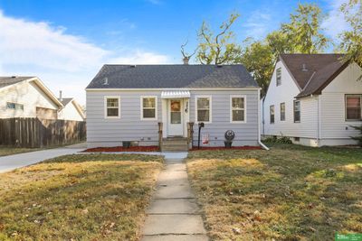 2403 Jefferson Street, House other with 3 bedrooms, 1 bathrooms and 2 parking in Bellevue NE | Image 2