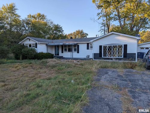 605 W State St, Buckner, IL, 62819-4500 | Card Image