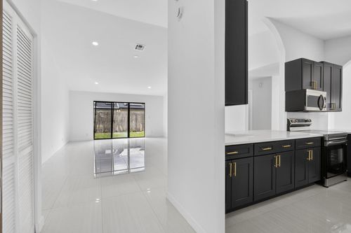 7771 Blackwood Ln, Lake Worth, FL, 33467-6315 | Card Image