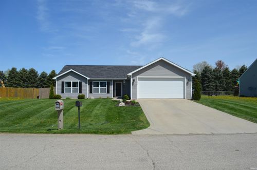 205 Blessing St, Millersburg, IN, 46543-9464 | Card Image