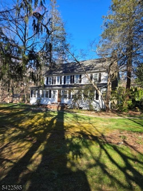 1 Pioneer Trl, Oak Ridge, NJ, 07438-9729 | Card Image