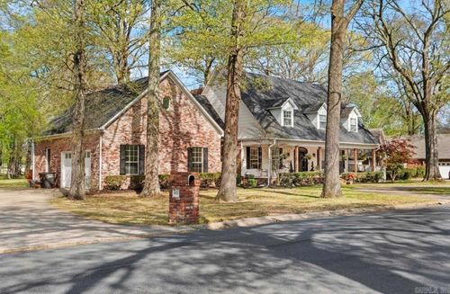 401 Foxwood Dr, Jacksonville, AR, 72076-2618 | Card Image