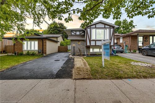 445 Drummerhill Cres, Waterloo, ON, N2T1G3 | Card Image